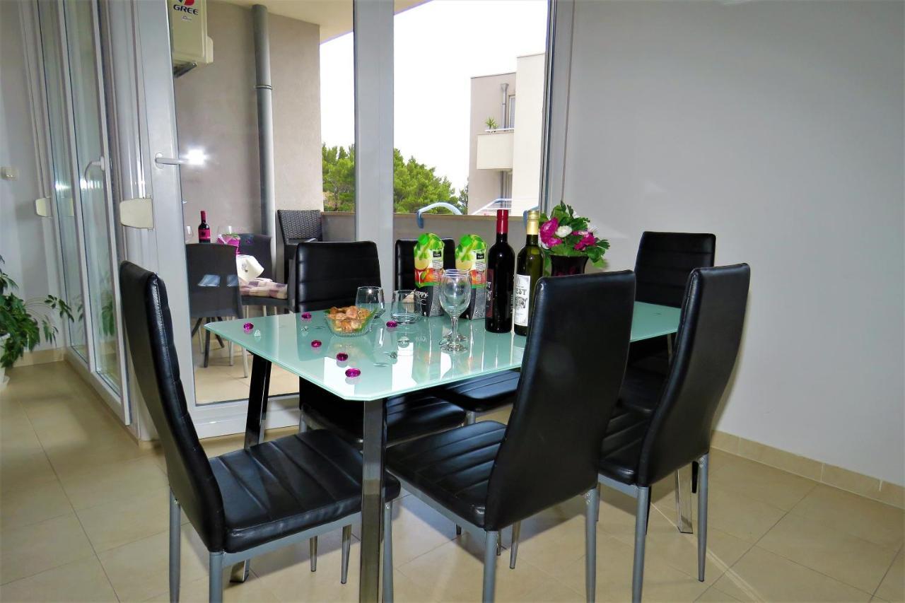 Apartment West マカルスカ エクステリア 写真